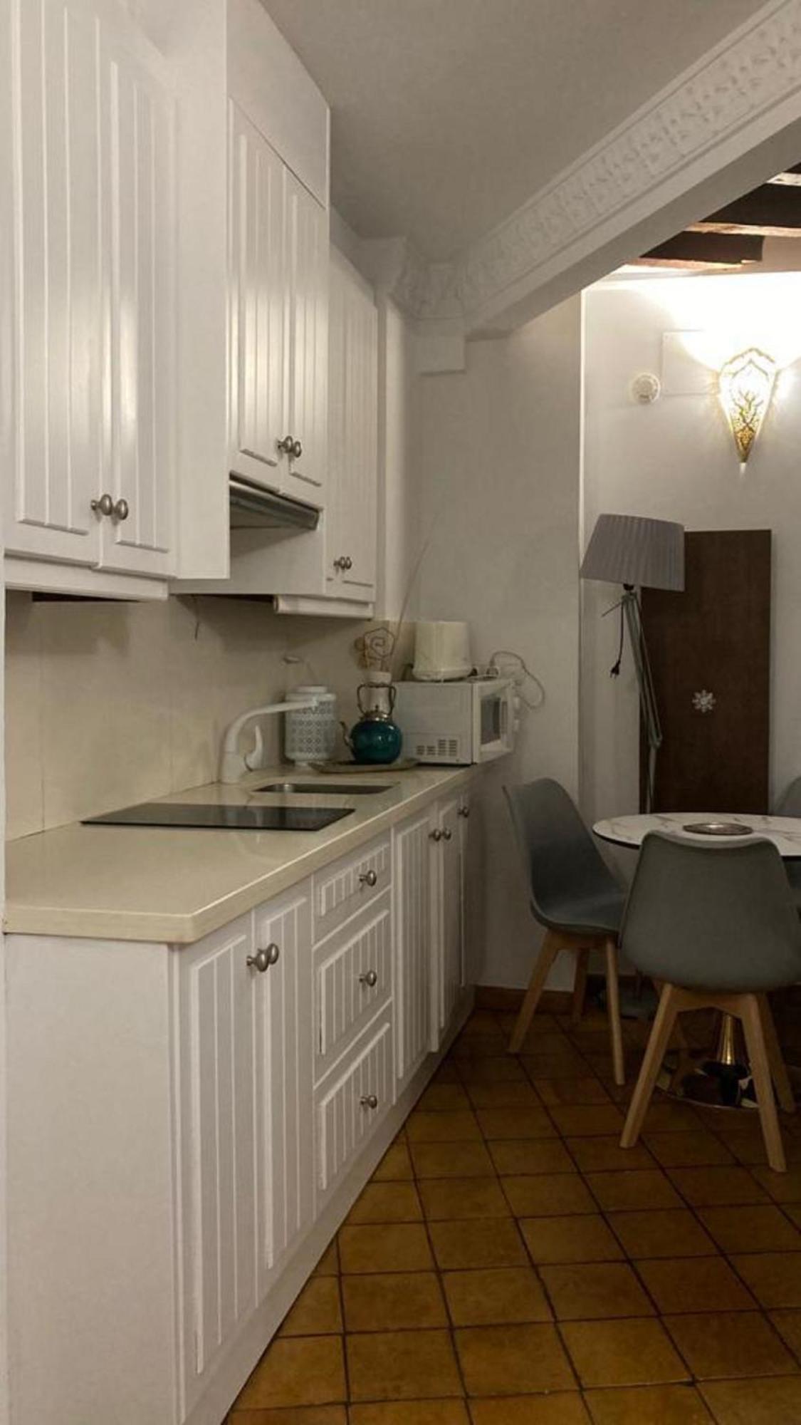 Adanar-apartamentos Muralla Ziri