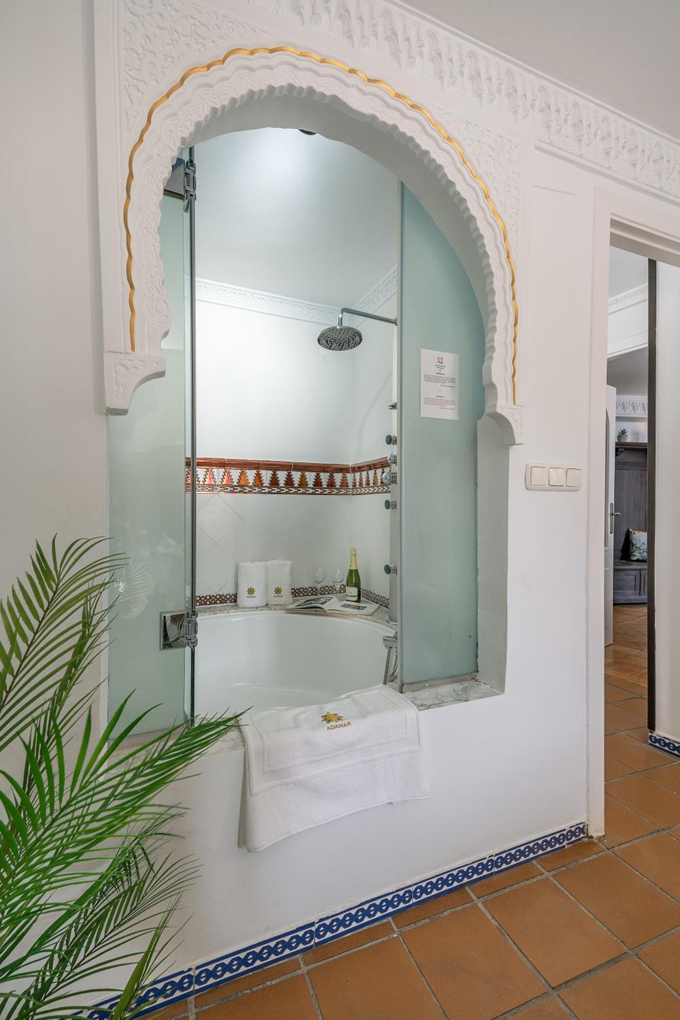 Adanar-apartamentos Muralla Ziri Appartement *