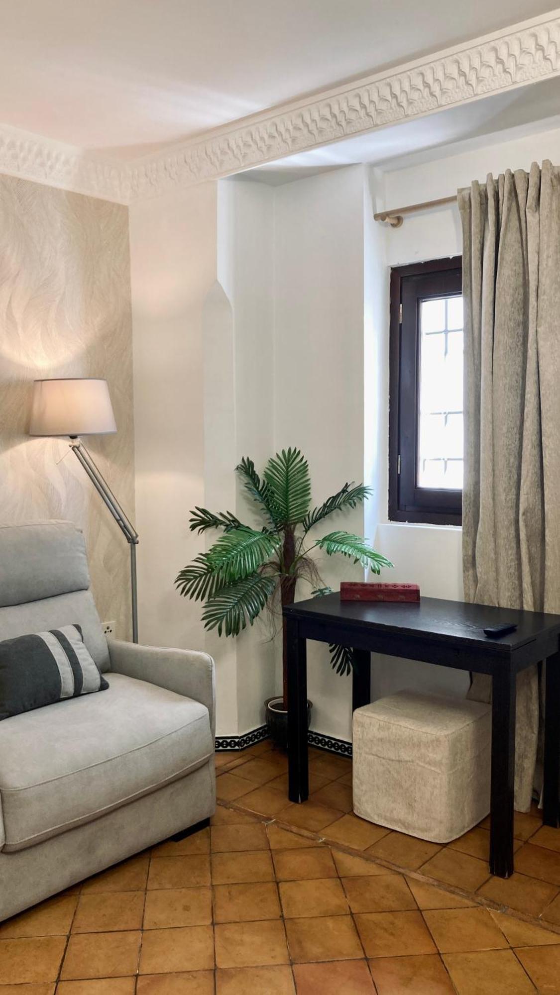 Apartament Adanar-apartamentos Muralla Ziri Granada