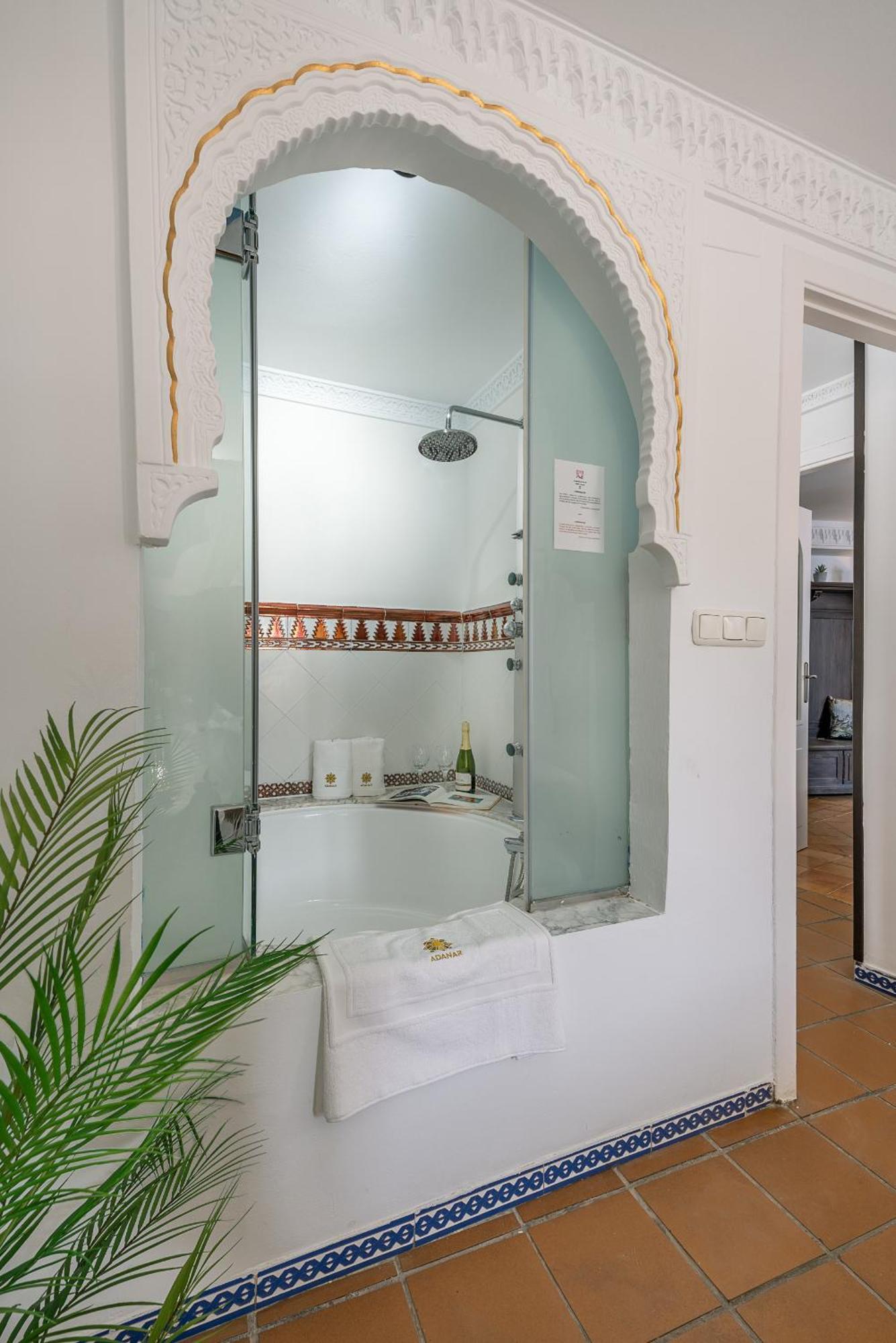 Apartament Adanar-apartamentos Muralla Ziri Granada